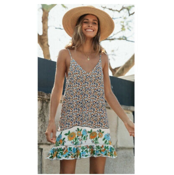 BOHO STRAPPY V-NECK FLORAL MINI DRESS - Picture 6 of 6